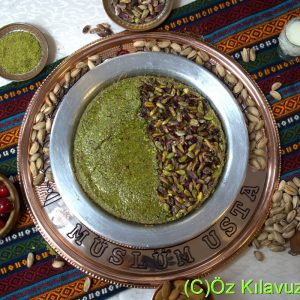 YARI BİLLURİYE YARI FISTIKZADE